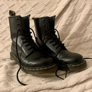 Dr. Martens 1460 Smooth Leather Boots